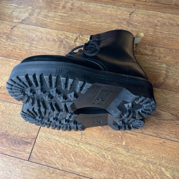 DR MARTENS VEGAN JADON II BOOT MONO PLATFORMS - Picture 8 of 10